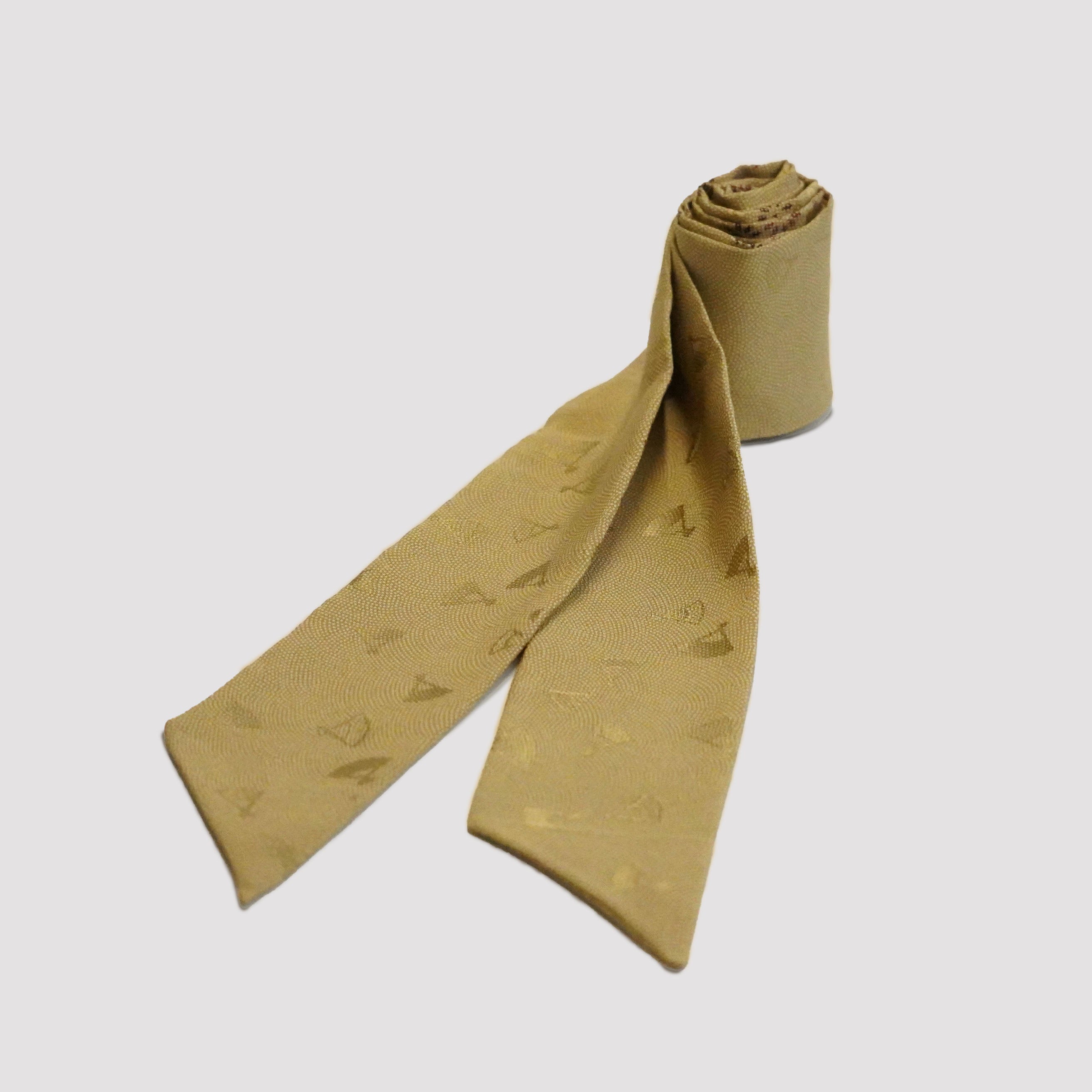 Handcrafted Tie from Vintage Kimono -  Cream floral and Japanese fan pattern Design T007