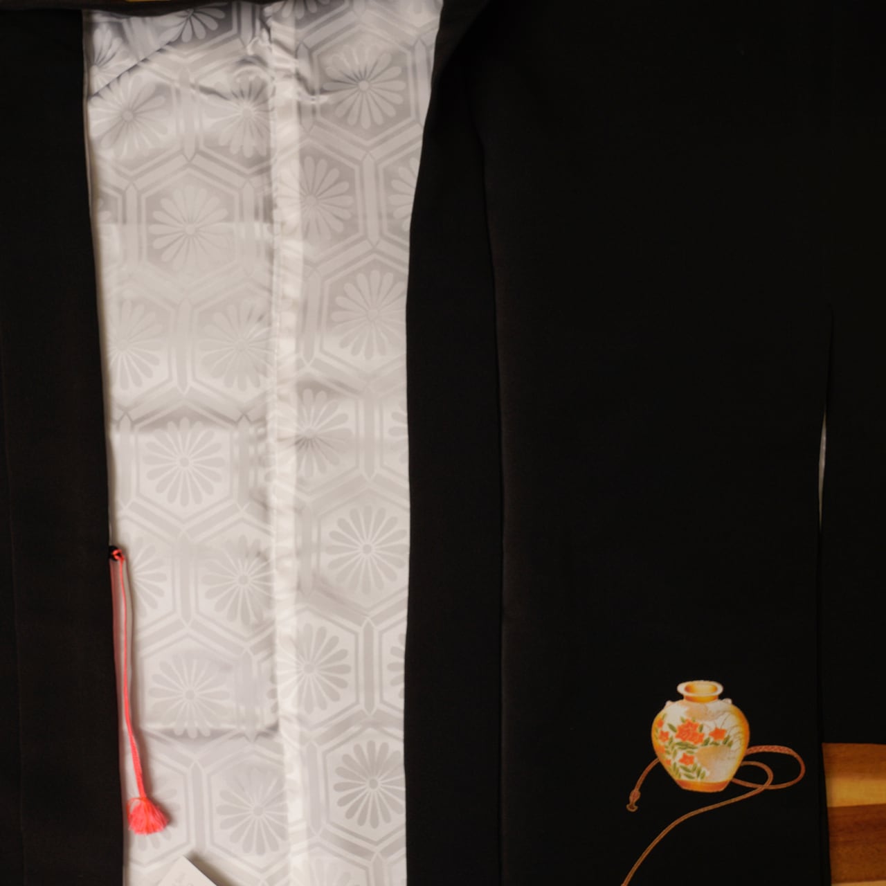Vintage Kimono Jacket (Haori) - Black color with Vase Red rope and Fan Motifs H003