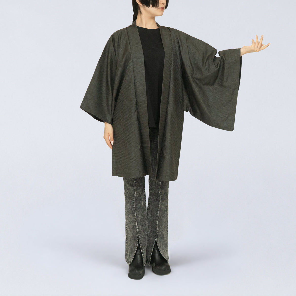 Vintage Kimono Jacket (Haori) - Black & Blue "Oshima Tsumugi" H015